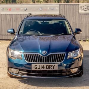 2014 Skoda Superb – 47,000 miles – £7,995